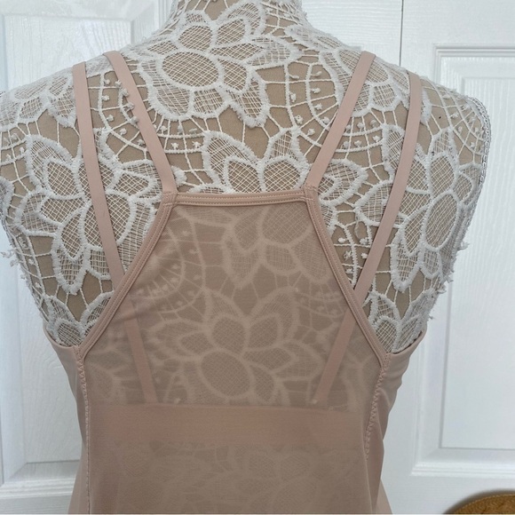 ATHLETA tank top dust pink build in bra support top size Medium - Picture 5 of 11